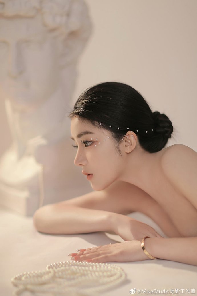 抓娃娃 封面