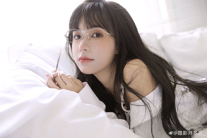 度华年 封面